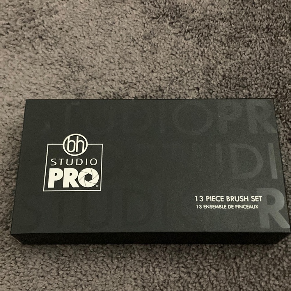 Bh Cosmetics - Studio pro - 13 piece brush set